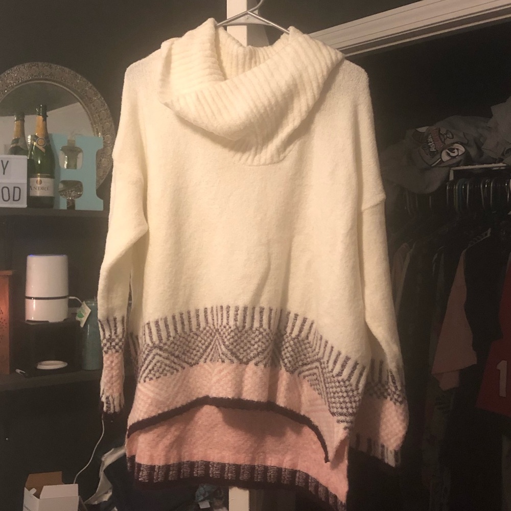 New Directions Cowl Neck Sweater White w/ Purple Large